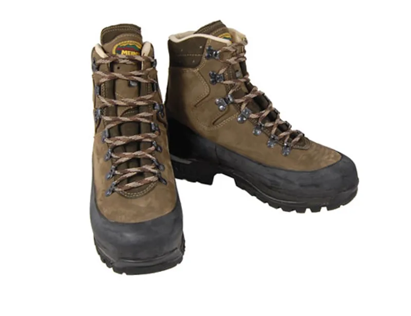 best hiking boots for himalayas
